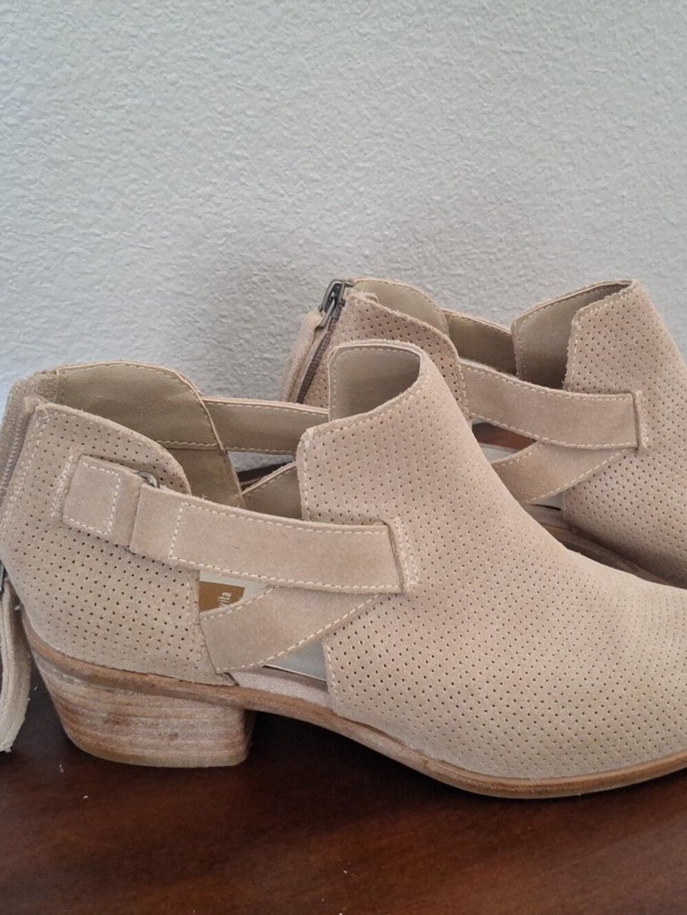 Ankle kaki boots